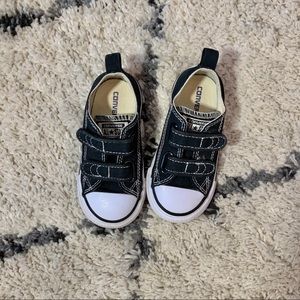 NWOT Baby Converse size 7